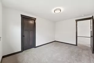 909 Acorn Ct, Hudson, WI 54016 - Photo 36
