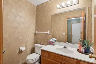 1088 Lovell Ave W, Roseville, MN 55113 - Photo 28