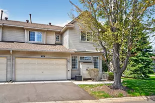 1088 Lovell Ave W, Roseville, MN 55113 - Photo 4