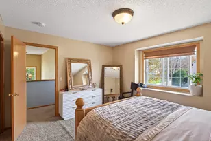 1088 Lovell Ave W, Roseville, MN 55113 - Photo 22