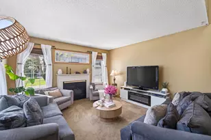1088 Lovell Ave W, Roseville, MN 55113 - Photo 8