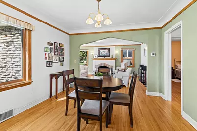 1341 Iowa Avenue W, Falcon Heights, MN 55108 - Photo 10