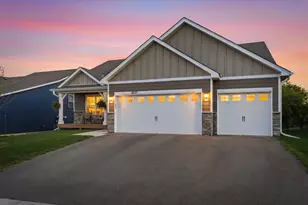 18137 Hidden Creek Trl, Lakeville, MN 55044 - Photo 4