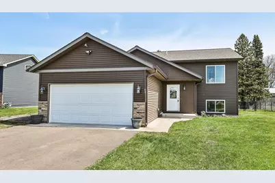 40 N Fitzgerald Avenue, Rush City, MN 55069 - Photo 2