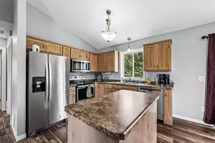40 North Fitzgerald Avenue, Rush City, MN 55069 - Photo 10