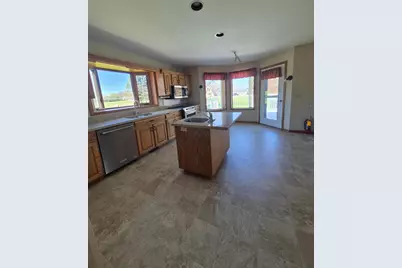101 Northridge Drive, Kenyon, MN 55946 - Photo 10