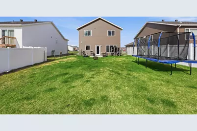 6824 Meadow View Drive S, Fargo, ND 58104 - Photo 30
