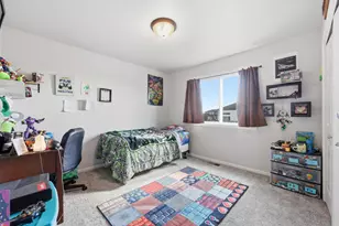 6824 Meadow View Dr S, Fargo, ND 58104 - Photo 22