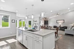 2688 Lake Ct Dr, Mounds View, MN 55112 - Photo 4