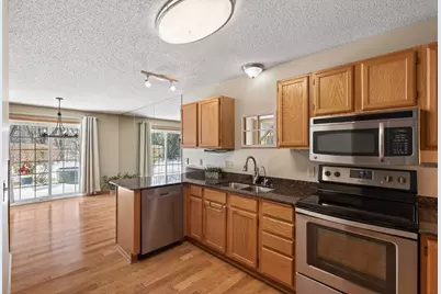 9935 Russell Avenue N #7, Brooklyn Park, MN 55444 - Photo 8