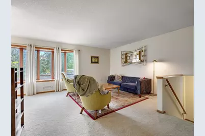 10133 Drew Avenue S, Bloomington, MN 55431 - Photo 4