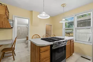 1145 Beech St, Saint Paul, MN 55106 - Photo 12
