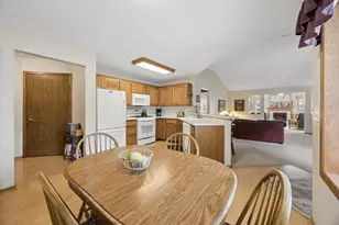 8541 Stratford Ln, Brooklyn Park, MN 55443 - Photo 8