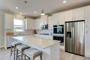 23633 Marshview Dr, Rogers, MN 55374 - Photo 2