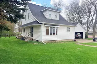 451 Paul Ave, Lake Wilson, MN 56151 - Photo 4