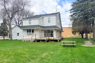 451 Paul Ave, Lake Wilson, MN 56151 - Photo 8
