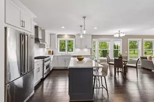 3595 Rae Ln, Woodbury, MN 55125 - Photo 8