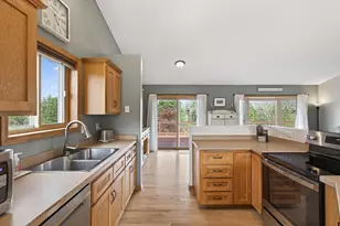 25721 18th St W, Zimmerman, MN 55398 - Photo 6