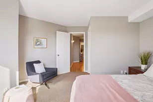 78 10th St E, Saint Paul, MN 55101 - Photo 20