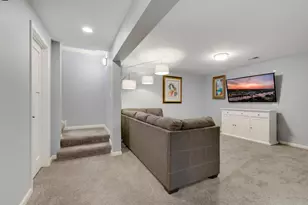 881 Kimberly Ln, Chanhassen, MN 55317 - Photo 30