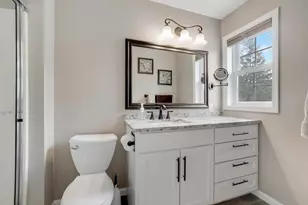 881 Kimberly Ln, Chanhassen, MN 55317 - Photo 24