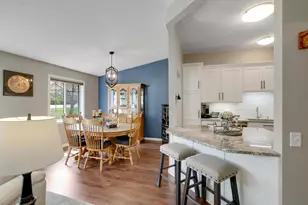 881 Kimberly Ln, Chanhassen, MN 55317 - Photo 8