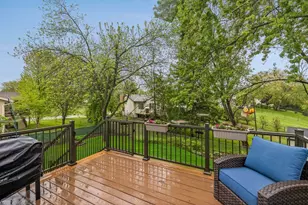 710 Clearbrook Ln, Vadnais Heights, MN 55127 - Photo 36