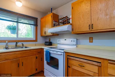 1874 Skillman Avenue W, Roseville, MN 55113 - Photo 12