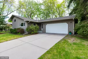 1874 Skillman Ave W, Roseville, MN 55113 - Photo 2