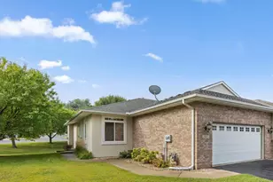 8903 Preserve Trail, Savage, MN 55378 - Photo 2