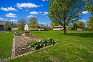 4820 Echo Ct, Faribault, MN 55021 - Photo 8