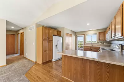 4414 Meadow Lakes Drive NW, Rochester, MN 55901 - Photo 6