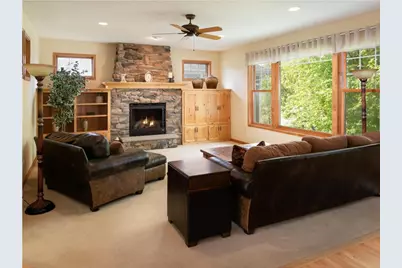 2110 Valley Creek Lane, Shakopee, MN 55379 - Photo 6