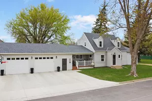 638 6th St, Westbrook, MN 56183 - Photo 2