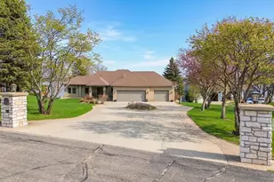 5979 24th St NE, Willmar, MN 56201 - Photo 2