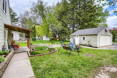 527 W Division Street, River Falls, WI 54022 - Photo 22