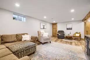 527 W Division St, River Falls, WI 54022 - Photo 16