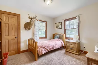 527 W Division Street, River Falls, WI 54022 - Photo 8