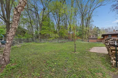 1405 Mahtomedi Avenue, Mahtomedi, MN 55115 - Photo 20