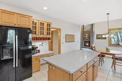 1021 Wildwood Way, Chaska, MN 55318 - Photo 12