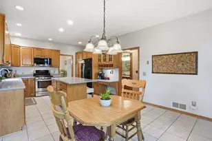 1021 Wildwood Way, Chaska, MN 55318 - Photo 16
