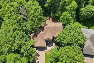 1021 Wildwood Way, Chaska, MN 55318 - Photo 4