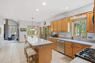 1021 Wildwood Way, Chaska, MN 55318 - Photo 14