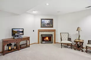 1021 Wildwood Way, Chaska, MN 55318 - Photo 36