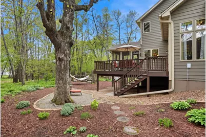 1021 Wildwood Way, Chaska, MN 55318 - Photo 52