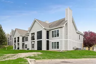 6000 Chasewood Pkwy, Hopkins, MN 55343 - Photo 28
