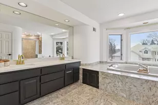 7041 Kenmare Dr, Bloomington, MN 55438 - Photo 50