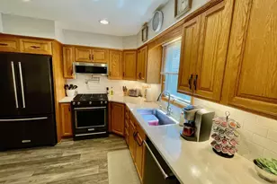 804 22nd St NW, Austin, MN 55912 - Photo 4
