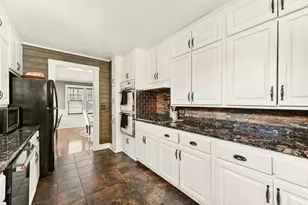 1408 12th Ave NE, Rochester, MN 55906 - Photo 4