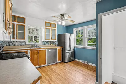 2042 Cottage Avenue E, Saint Paul, MN 55119 - Photo 6